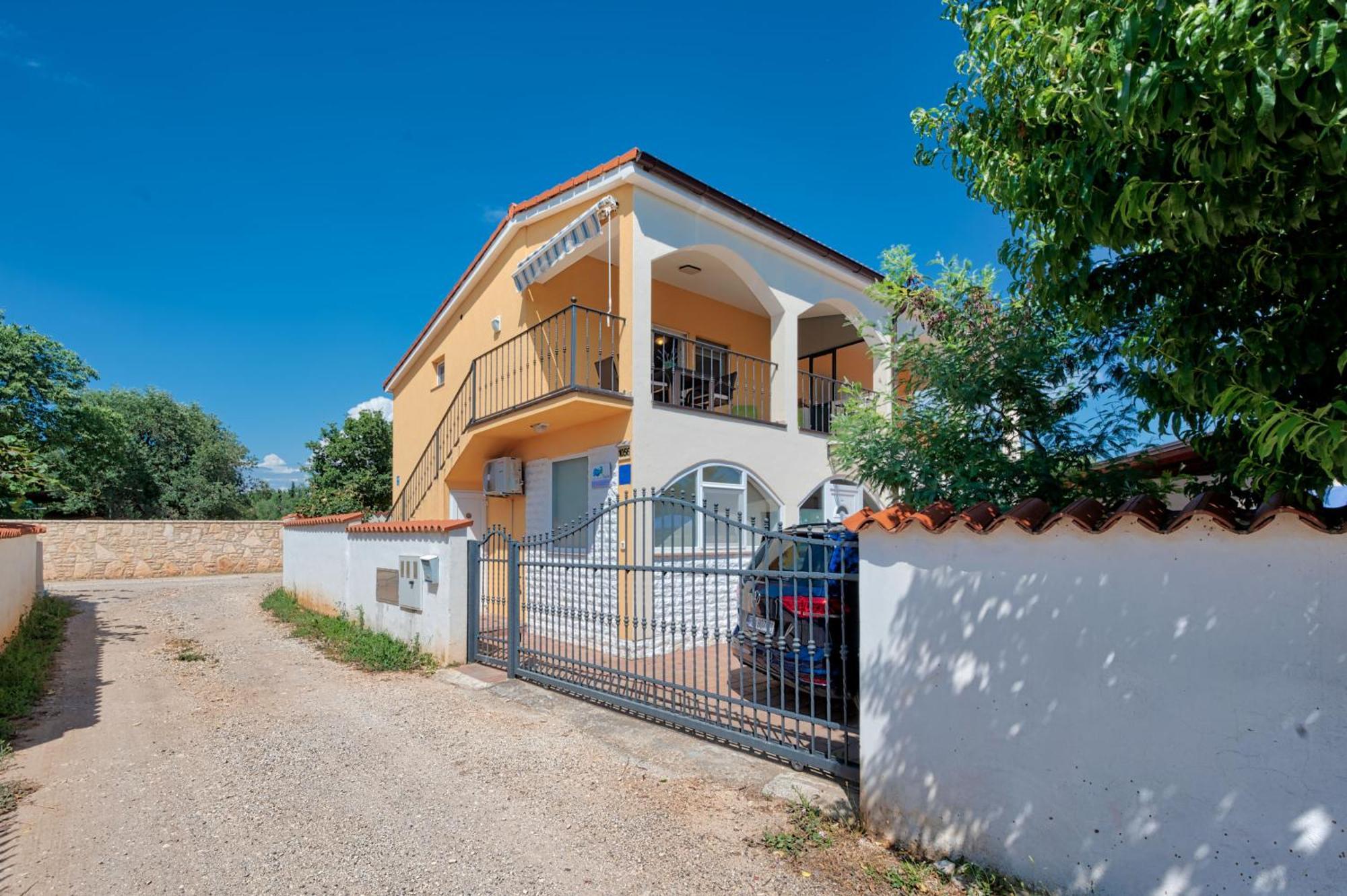 Teuta Apartments - A Beach And A Sea View Peroj Extérieur photo