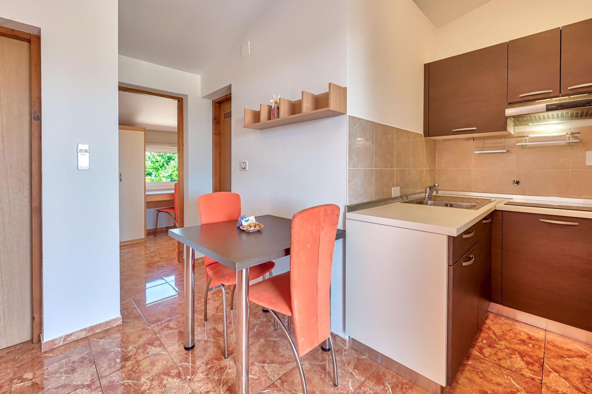 Teuta Apartments - A Beach And A Sea View Peroj Extérieur photo